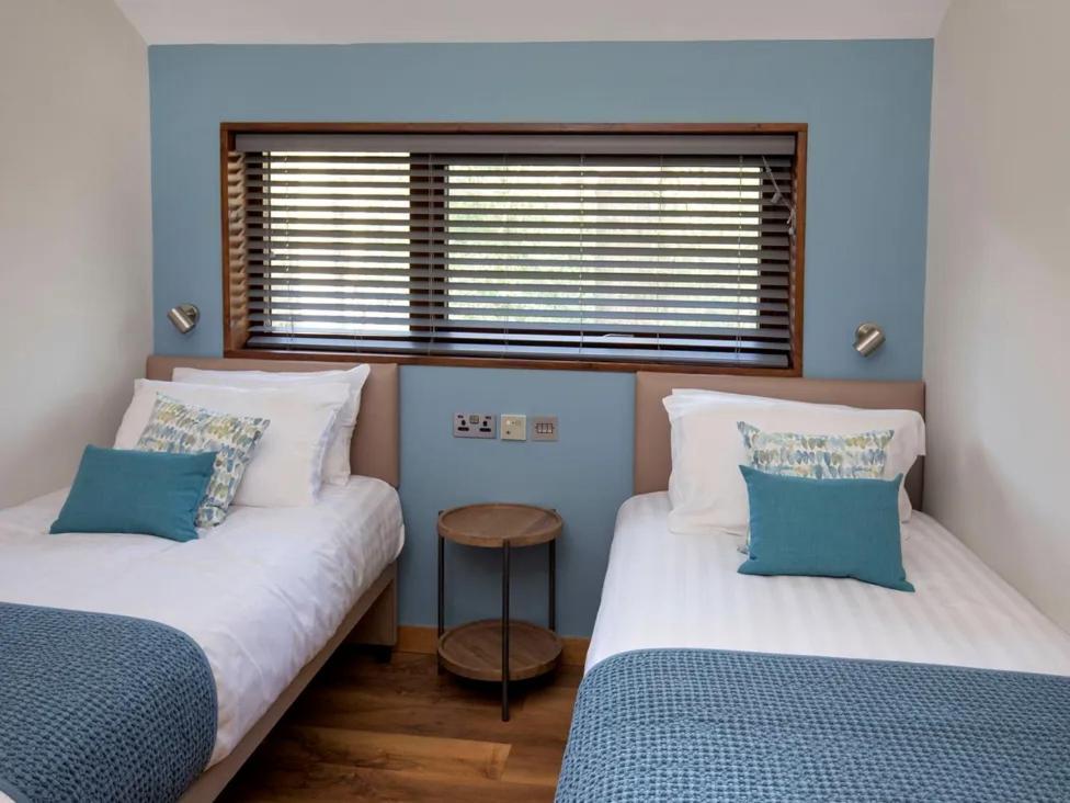 Blackwood Forest Cabins - Forest Holidays Popham Bagian luar foto